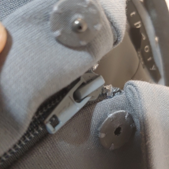 🙏HOST PICK🙏 NWOT THEORY TRENCH COAT US SM - Picture 10 of 13